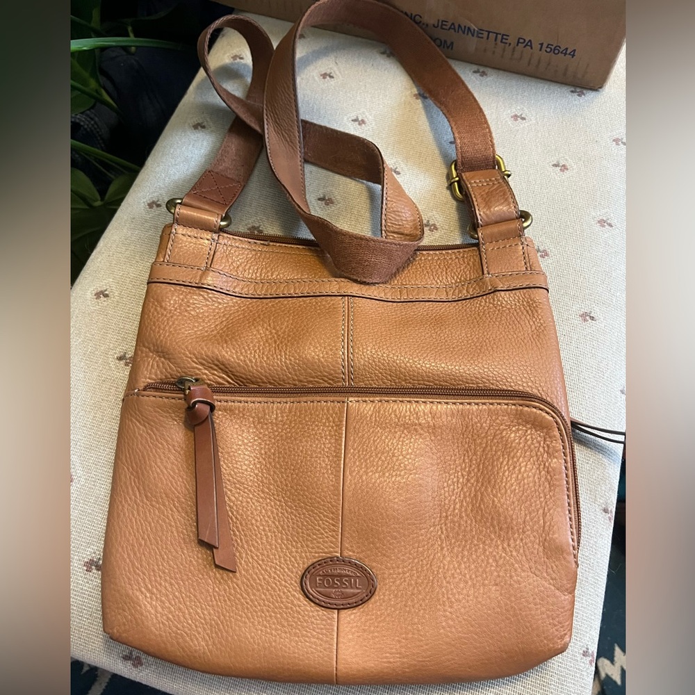 Fossil tan crossbody bag